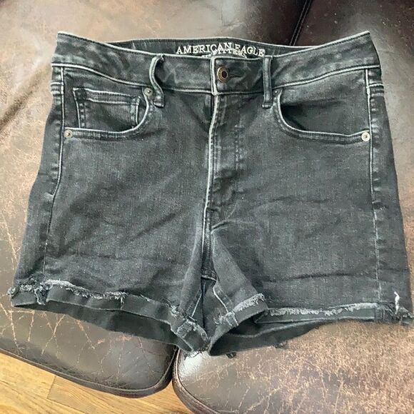 American Eagle Super Hi-Rise Shortie - Picture 1 of 7
